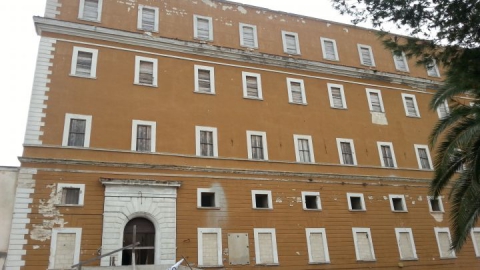 Il Comune cerca un immobile in affitto: ma non dovevamo recuperare e ricostruire?